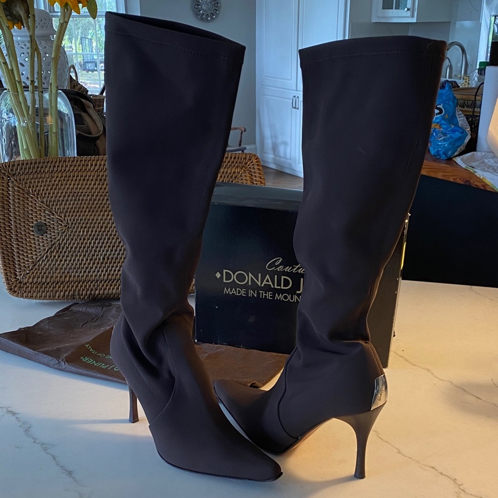 Donald J. Pliner Women's Dark Brown Heeled Boots